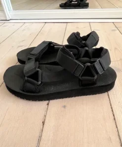 H&M Sandals