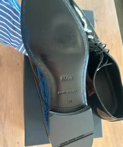 Hugo Boss finskor / lackskor