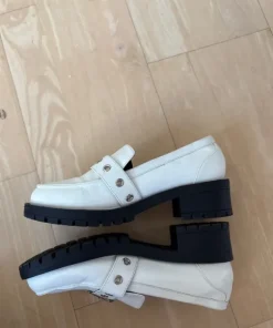 Hvide loafers