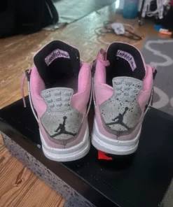 jordan 4