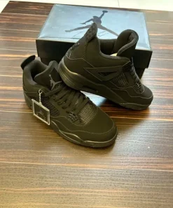 Jordan 4 czarne