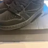 Jordan 1 low phantom black