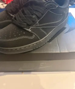 Jordan 1 low phantom black