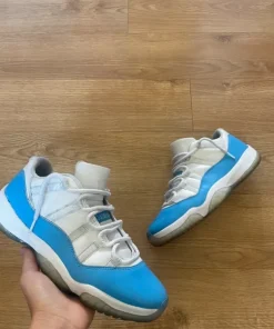 Jordan 11 Low University Blue | 44.5