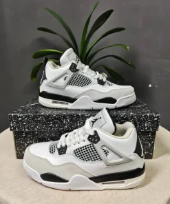 Jordan 4 military black 39