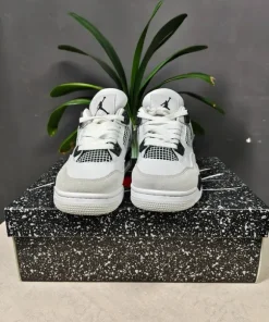 Jordan 4 military black 39