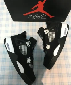 Jordan 4 Retro "White Thunder" broj 41