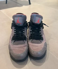 Jordan 4 taupe haze