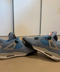 Jordan 4 university blue
