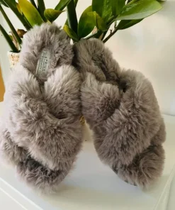 Kapcie piękne- stylowe Nowe