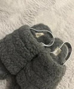 kapcie ugg