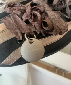 Kiko kostadinov Leila hybrid flats 37