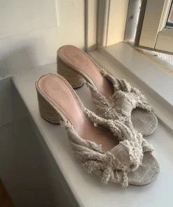 Kitten heels / sandal