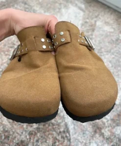 Klapki damskie barefoot zabudowane
