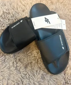 Klapki z firmy 4F nowe