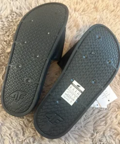 Klapki z firmy 4F nowe
