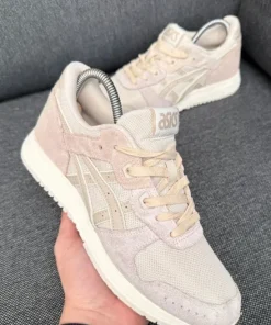 Klasyczne damskie Sneakersy Asics Lyte rozm 39