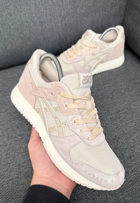 Klasyczne damskie Sneakersy Asics Lyte rozm 39