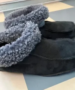 Äkta Fårskinn tofflor Mörkgråa size 46 oanvända!