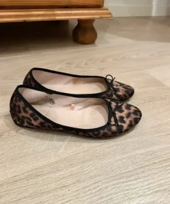 Leopard ballerinaer