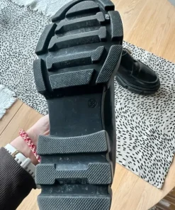 Loafers från HM i nyskick strl 38