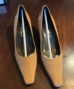 Miguel Argues heels