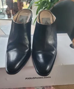 Mule skórzane Aldo