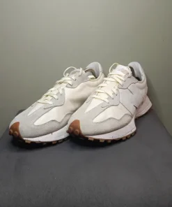 New Balance 327, rozmiar 44.
