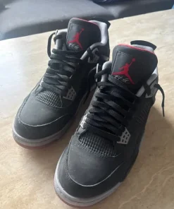 Nike Air Jordan 4