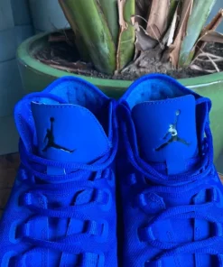 Nike Air Jordan Reveal blue, rozmiar 43