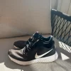 Nike springskor