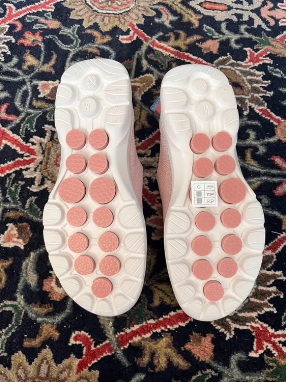 Nya Skechers storlek 37