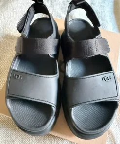 NYA Ugg sandaler goldenglow strl 39