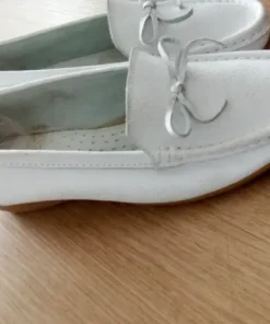 Piękne buty damskie pantofle