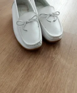 Piękne buty damskie pantofle