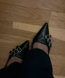 Pointed / pump heels