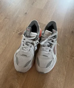 Puma sneakers