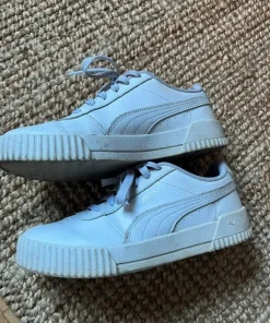 Puma tennarit
