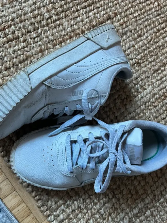 Puma tennarit