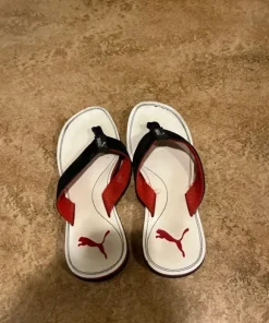Puma tofflor