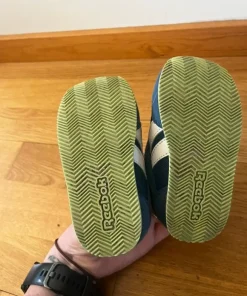 Reebok skor 21.5