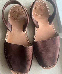 Sandal i ruskind