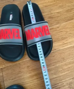 Sandały dla chłopca 39/25 klapki marvel kacie na basen plażę dla bliźniaków bliźniaki bliźnięta