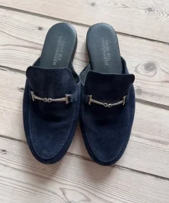 Shoe Biz Slip in loafers