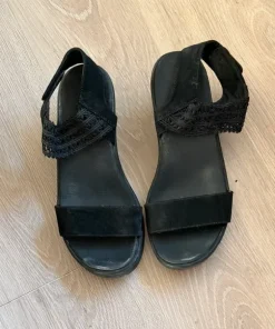 Sketchers sandaler