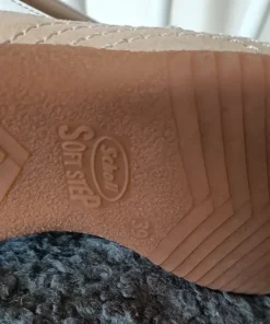 Skor från Scholl stl 39