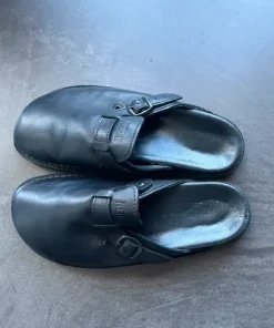 Skórzane klapki clog czarne mule unisex minimalistyczne