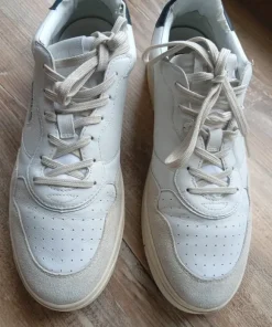 Skórzane sneakersy Karl Lagerfeld r. 45 białe oryginał
