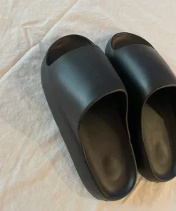 Slides from Temu Size: 44-45