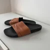 Slides med brun rem, strl 43